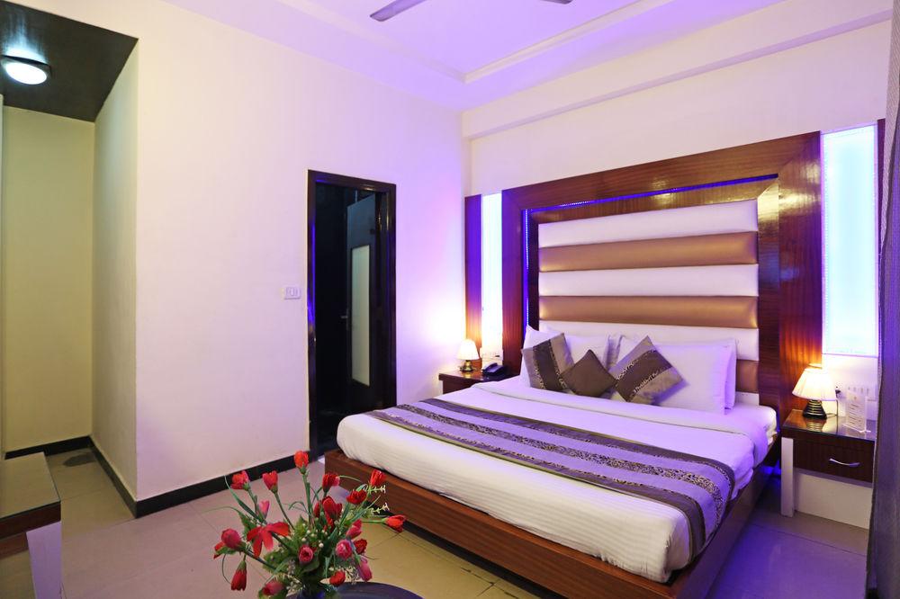 Hotel Star Plaza@New Delhi Railway Station Экстерьер фото