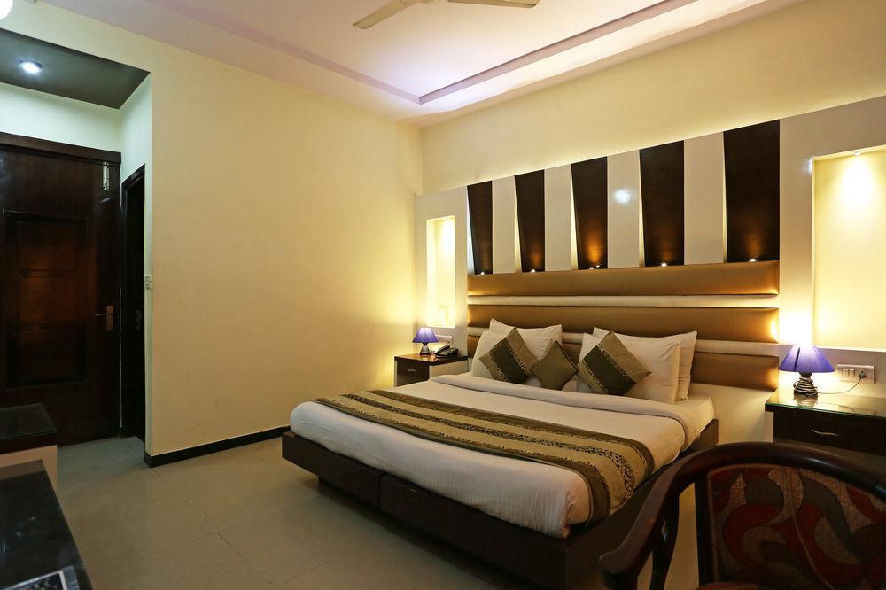 Hotel Star Plaza@New Delhi Railway Station Экстерьер фото